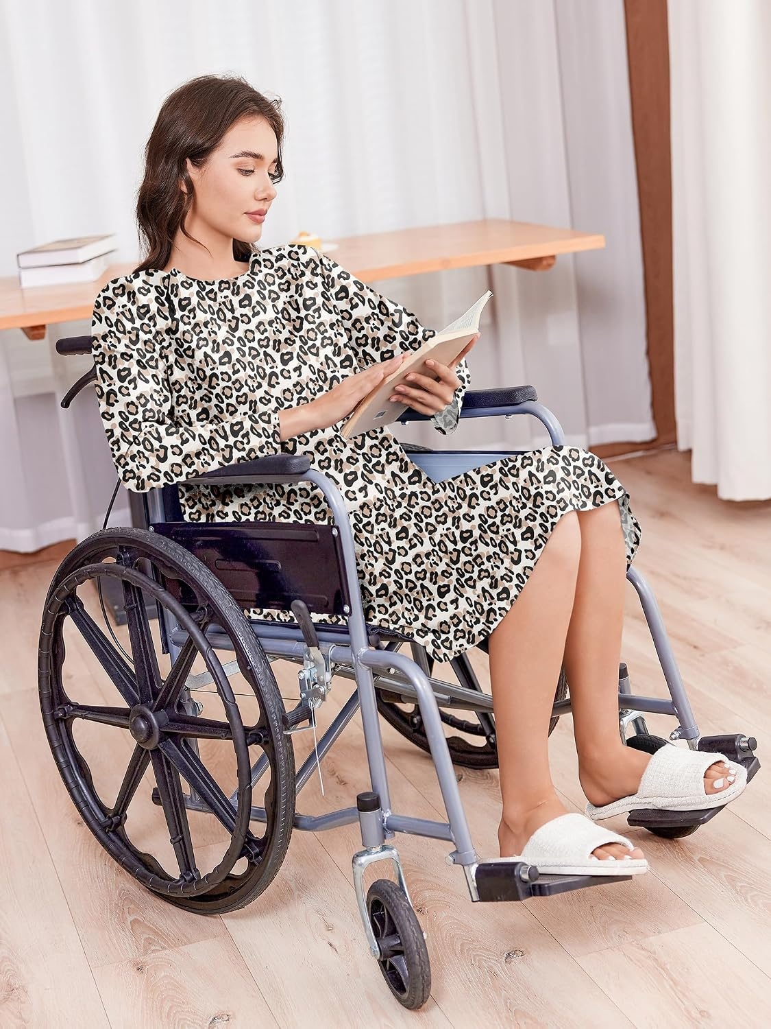 image:imageOpen Back Hospital Gowns for Women Post Shoulder Surgery Tear Away Snap Chemo Port Adaptive Clothing with PocketsLeopard